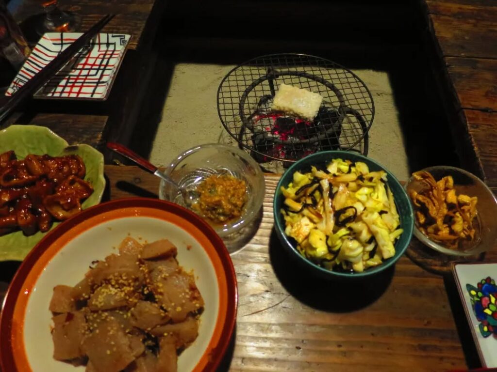 囲炉裏と夕食